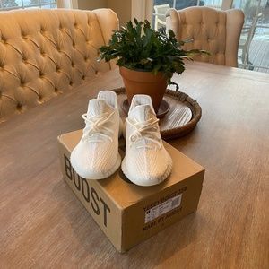 Brand New Yeezy Boost 350 V2 Cream/ Triple White